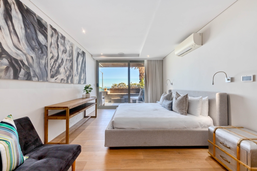 2 Bedroom Property for Sale in Camps Bay Western Cape